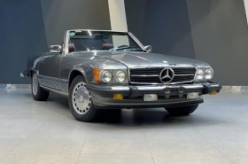 Mercedes - 560 SL