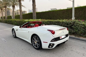 Ferrari
              California