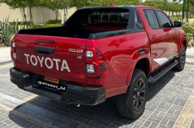 Toyota - Hilux 