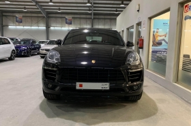 Porsche
              Macan