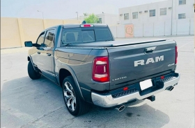 Dodge
              Ram